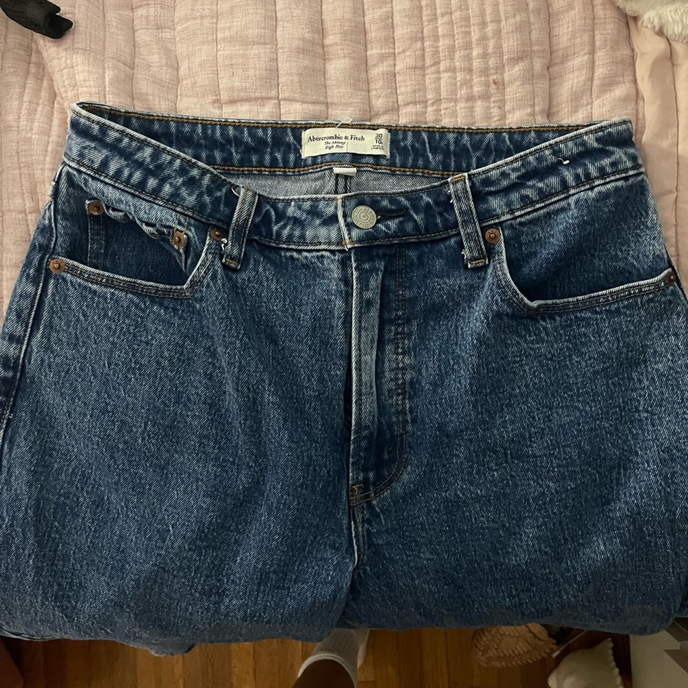 Abercrombie & Fitch High Rise Skinny Straight Jeans